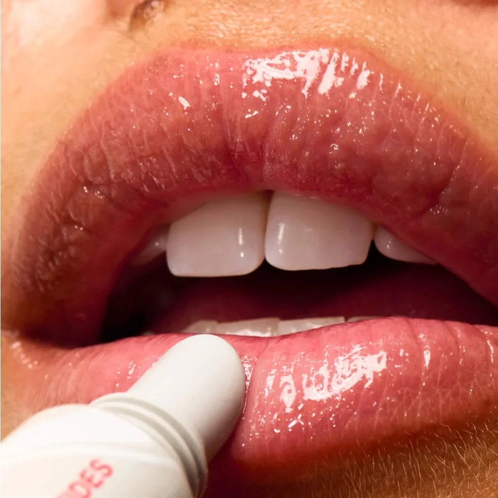 ❤️ Rhode Peptide Lip Treatment Peppermint Glaze 🤍 - Picture 8 of 13